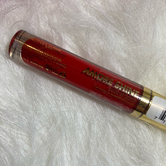 Amore Shine Liquid Lip Color - Picture 3 of 4